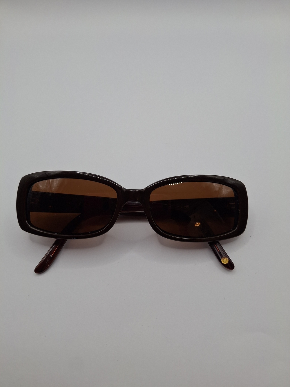 Vintage Y2K Guess Brown Rectangular Women's Sunglasses
